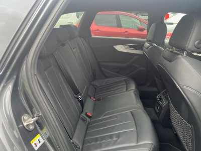 Audi A4 35 TDI S-LINE   - 18