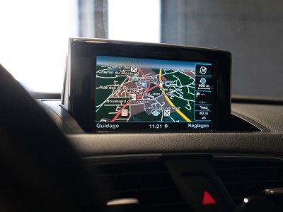 Audi Q3  20 TDI 150 S line quattro S tronic 7   - 19