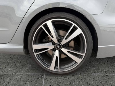 Audi RS3 Berline 25 TFSI 400ch quattro S tronic 7 Euro6d-T   - 14