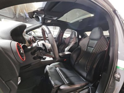 Audi RS3 Berline 25 TFSI 400ch quattro S tronic 7 - 4