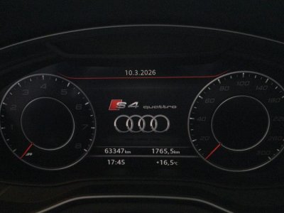 Audi S4 AVANT   - 32