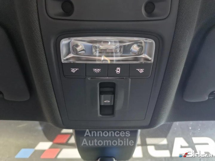 Audi A3 SPORTBACK 16 TDI 110 DESIGN S-TRONIC~Toit pano ~ Virtual Cockpit ~ Bang & Olufsen~Cam&eacute;ra - 25