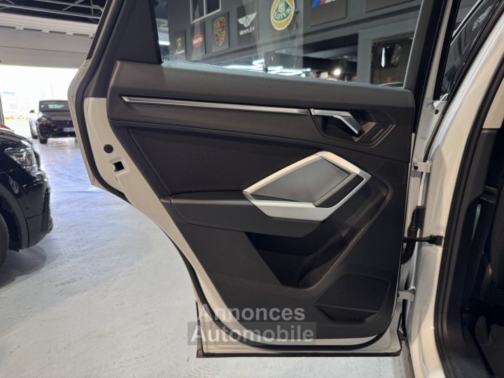 Audi Q3 35 TFSI 150 MHEV S TRONIC BUSINESS LINE - 20