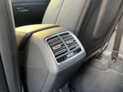 Audi Q3 14 TFSI 150ch COD S line S tronic 6   - 20