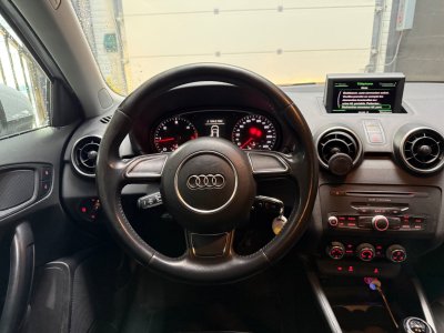 Audi A1 Sportback 16 TDI 90 Ambition   - 14