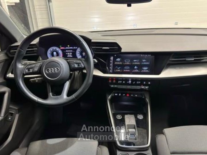 Audi A3 Sportback 40 TFSIe 204ch S tronic 6 Design Luxe SUIVI COMPLET RÉVISION À JOUR - 4