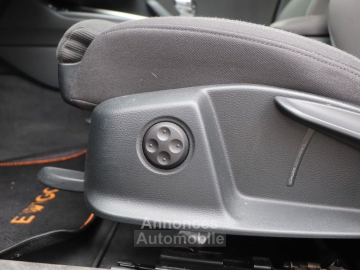 Audi A4 avant 20 35 tdi 165ch hybrid ambition luxe s-tronic bva attelage - 21