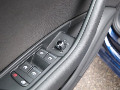 Audi A4 avant 20 35 tdi 165ch hybrid ambition luxe s-tronic bva attelage - 22