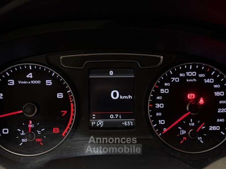 Audi Q3 14 cod tfsi 150 s-line s-tronic bva - 11