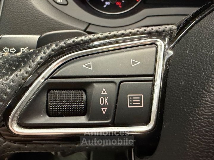 Audi Q3 14 cod tfsi 150 s-line s-tronic bva - 28