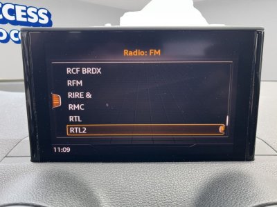 Audi Q2 TDI 116 BVA S Tronic ENTRETIEN COMPLET 4 PNEUS NEUFS DISTRIBUTION FAITE ATTELAGE - 14