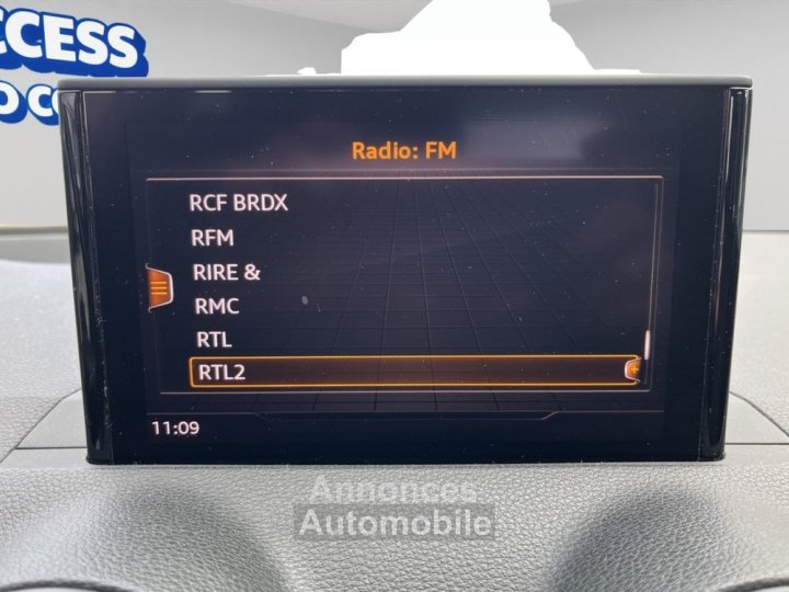 Audi Q2 TDI 116 BVA S Tronic ENTRETIEN COMPLET 4 PNEUS NEUFS DISTRIBUTION FAITE ATTELAGE - 14