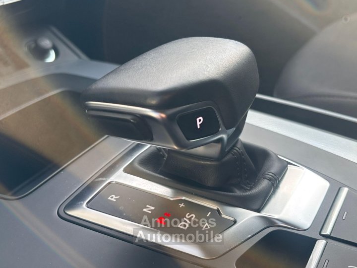 Audi Q5 Sportback 40 TDI 204 S tronic 7 Quattro Design - 31