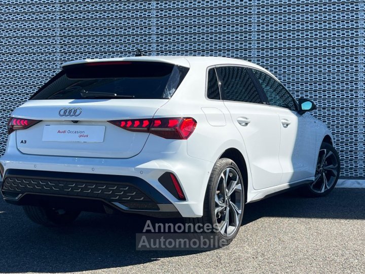 Audi A3 Sportback TFSI Mild Hybrid 116 S tronic 7 S line - 4