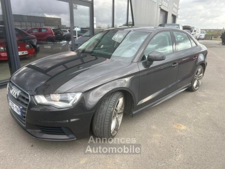 Audi A3 Berline 16 TDI ultra 110 Attraction - 2