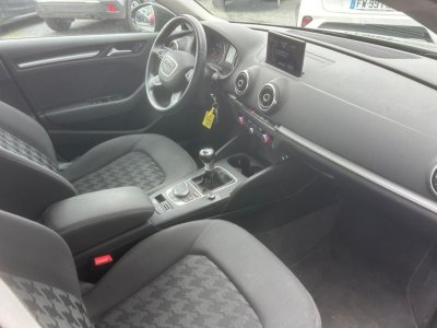 Audi A3 Berline 16 TDI ultra 110 Attraction   - 8