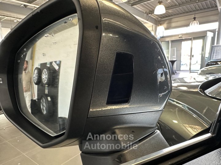 Audi Q3 Sportback 45 TFSIe 245 ch S tronic 6 S line - 16