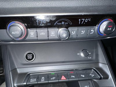 Audi Q3 Sportback 45 TFSIe 245 ch S tronic 6 S line - 19