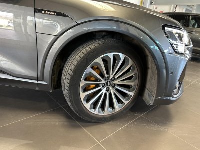 Audi e-tron SPORTBACK Sportback 55 quattro 408 ch S line   - 4