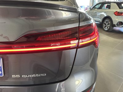 Audi e-tron SPORTBACK Sportback 55 quattro 408 ch S line   - 29