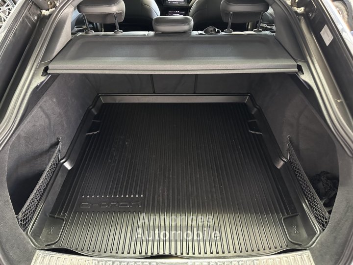 Audi e-tron SPORTBACK Sportback 55 quattro 408 ch S line - 30