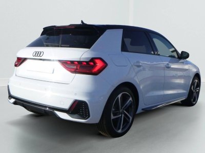 Audi A1 Sportback 30 TFSI 116 ch S tronic 7 S Line   - 3