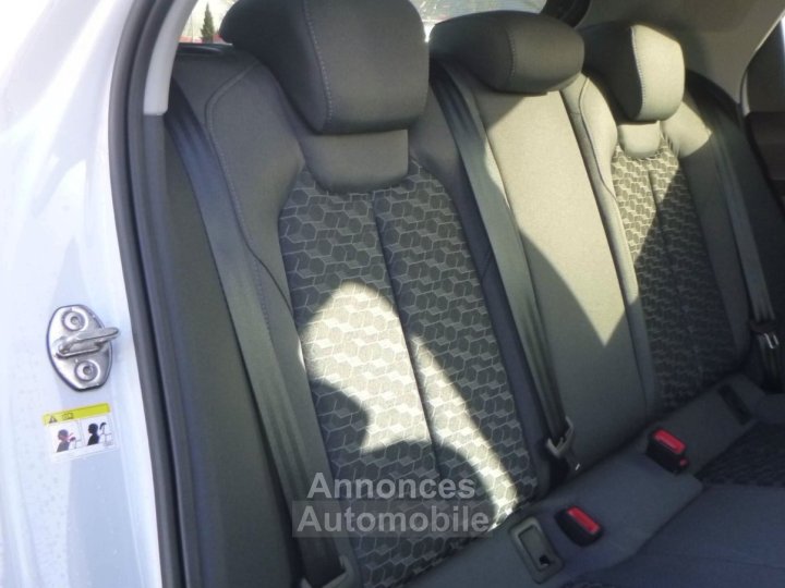 Audi A1 Sportback 30 TFSI 116 ch S tronic 7 S Line - 8