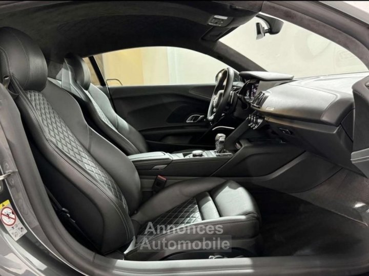 Audi R8 V10 Plus 52 FSI 610 S tronic 7 Quattro - 14