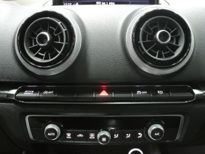 Audi A3 Berline 35 TFSI CoD 150 S tronic 7 Sport 4P 1ere Main Garantie 12 Mois   - 8