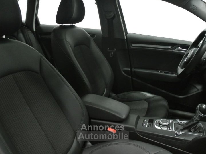 Audi A3 Berline 35 TFSI CoD 150 S tronic 7 Sport 4P 1ere Main Garantie 12 Mois - 12