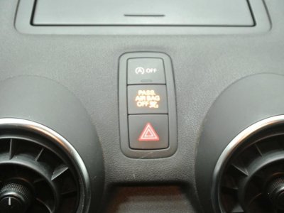 Audi A1 12 TFSI 86 Garantie 12 mois Radar recule Siege chauffant + Retro 3p   - 7