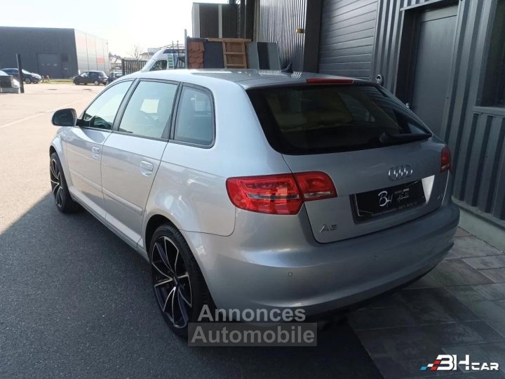 Audi A3 SPORTBACK 18 TFSI 160 AMBITION LUXE CUIR REGULATEUR CARPLAY - 3