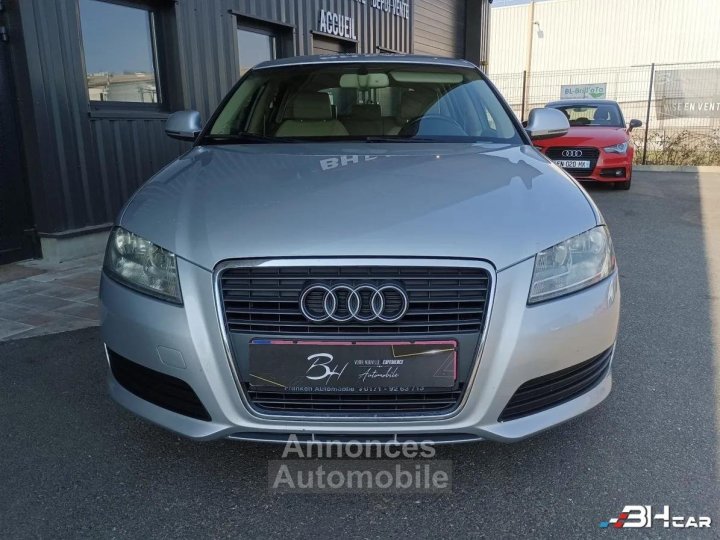 Audi A3 SPORTBACK 18 TFSI 160 AMBITION LUXE CUIR REGULATEUR CARPLAY - 8