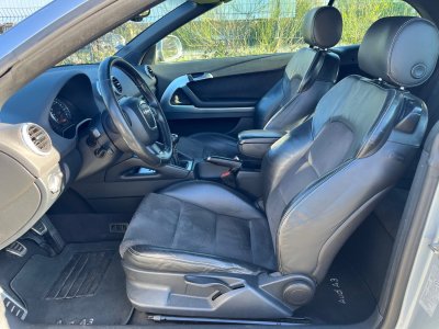 Audi A3 20 TDI 140cv S LINE   - 27