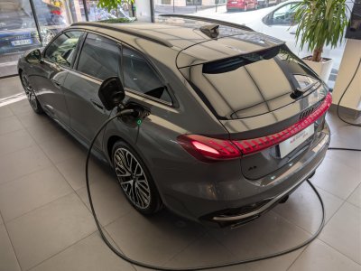 Audi A5 AVANT Avant e-hybrid 299 ch S tronic 7 Quattro S line   - 2