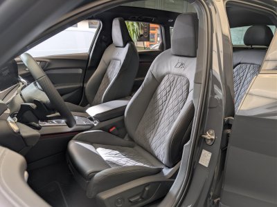 Audi A5 AVANT Avant e-hybrid 299 ch S tronic 7 Quattro S line   - 14