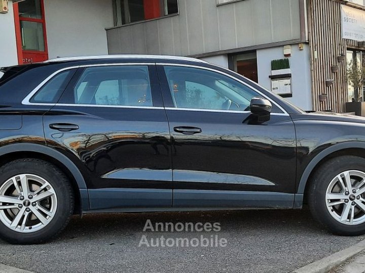 Audi Q3 15 35 tfsi s tronic 7 business line mhev 150ch - 8