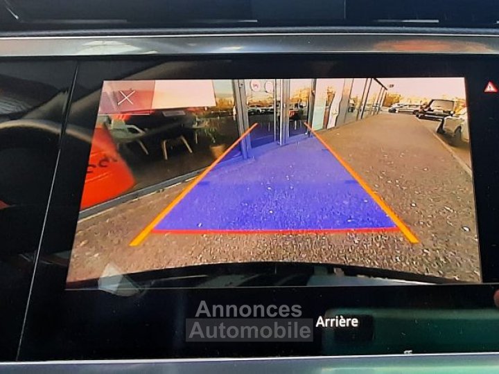 Audi Q3 15 35 tfsi s tronic 7 business line mhev 150ch - 19