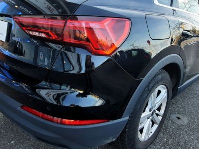 Audi Q3 15 35 tfsi s tronic 7 business line mhev 150ch   - 27