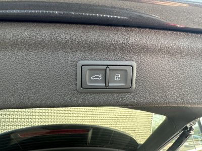 Audi Q3 35 TDI 150 ch S tronic 7 S line plus   - 11