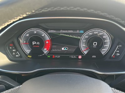 Audi Q3 35 TDI 150 ch S tronic 7 S line plus   - 24