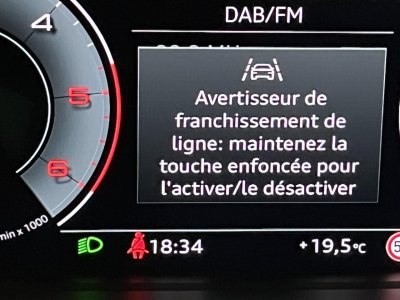 Audi Q3 DIESEL S LINE 20 35 TDI - 150CV - BVA 7  S-tronic Garantie   - 21