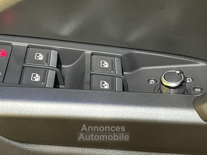Audi Q3 DIESEL S LINE 20 35 TDI - 150CV - BVA 7  S-tronic Garantie - 47