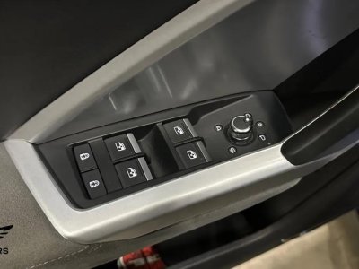 Audi Q3 20 45 TFSI 230 CV DESIGN LUXE QUATTRO S-TRONIC BVA   - 24