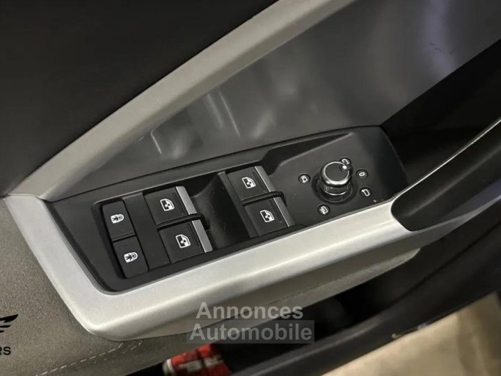 Audi Q3 20 45 TFSI 230 CV DESIGN LUXE QUATTRO S-TRONIC BVA - 24