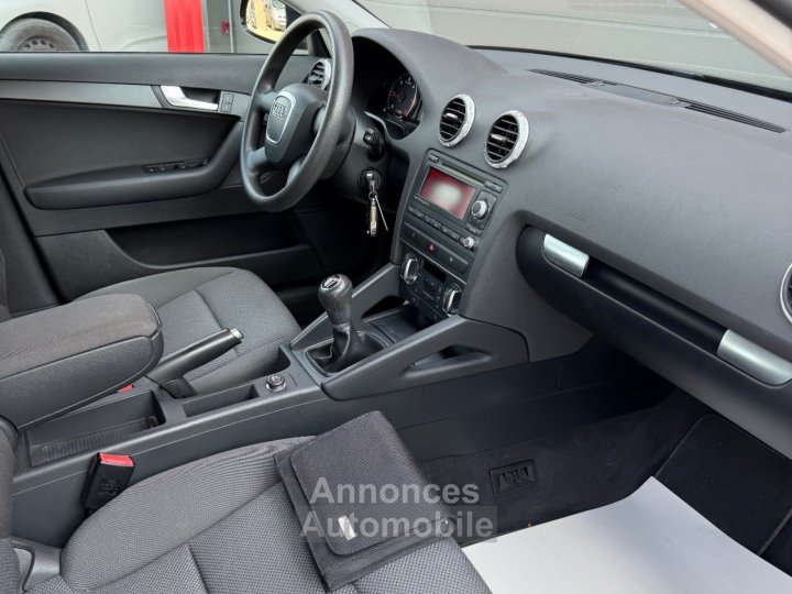 Audi A3 Sportback 20 TDI 140 DPF Attraction - 27