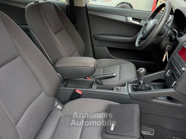 Audi A3 Sportback 20 TDI 140 DPF Attraction - 28