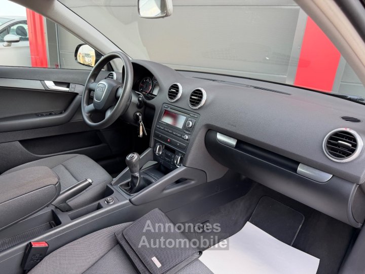 Audi A3 Sportback 20 TDI 140 DPF Attraction - 29