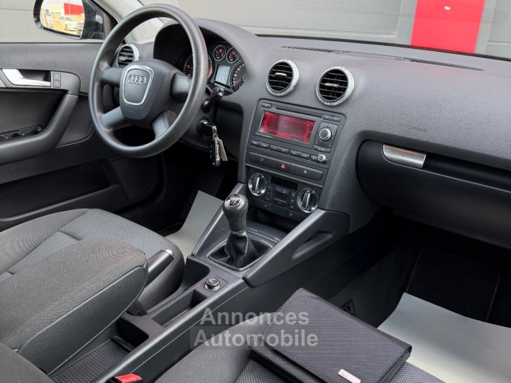 Audi A3 Sportback 20 TDI 140 DPF Attraction - 32