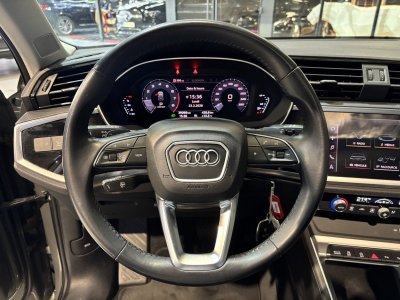 Audi Q3 14 TFSi 150ch Business Line Toit ouvrant / premi&egrave;re main origine France   - 11